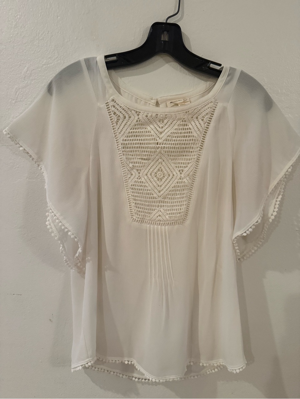 Meadow Rue Cream Crochet-Trim Flutter Sleeve Blouse
